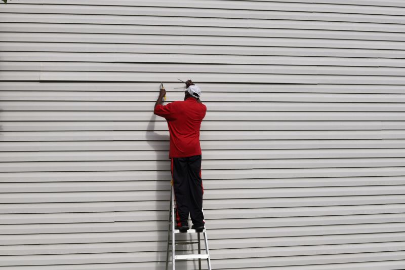 Professional Siding Repair Work